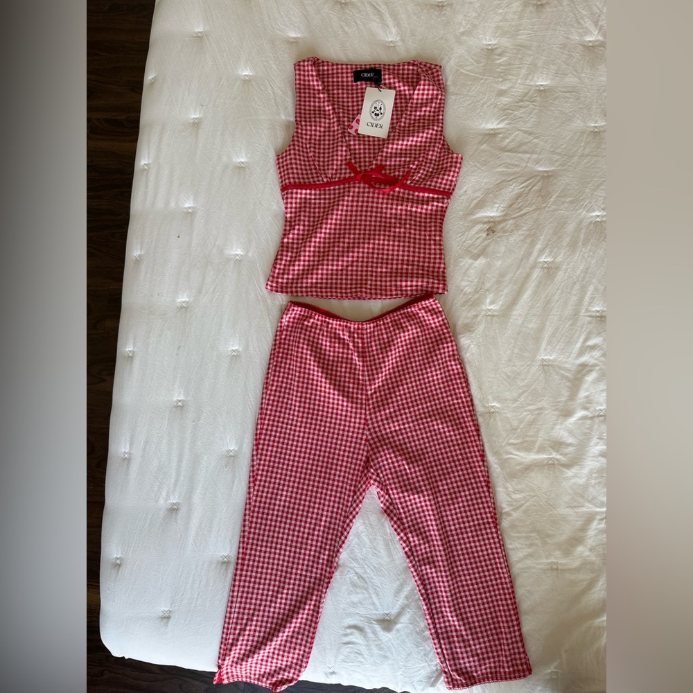 Cider Red Gingham V-Neck Top & Capri Set